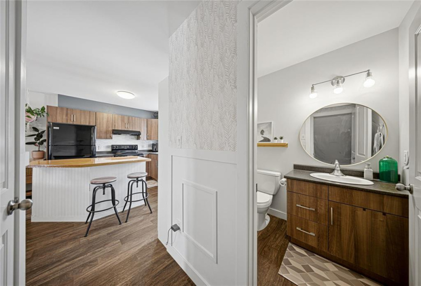 48 CRESCENTWOOD, 3 Bedrooms Bedrooms, 8 Rooms Rooms,1 BathroomBathrooms,Residential,For Sale,CRESCENTWOOD