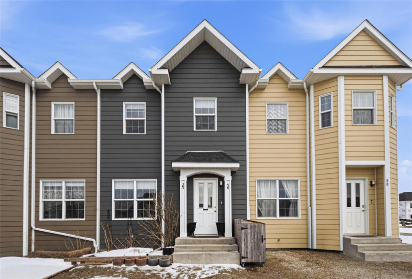 48 CRESCENTWOOD, 3 Bedrooms Bedrooms, 8 Rooms Rooms,1 BathroomBathrooms,Residential,For Sale,CRESCENTWOOD