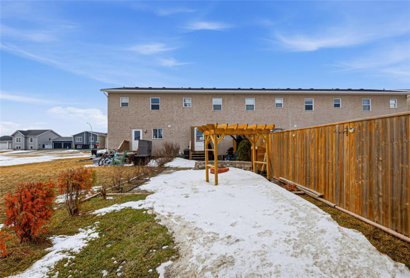 48 CRESCENTWOOD, 3 Bedrooms Bedrooms, 8 Rooms Rooms,1 BathroomBathrooms,Residential,For Sale,CRESCENTWOOD