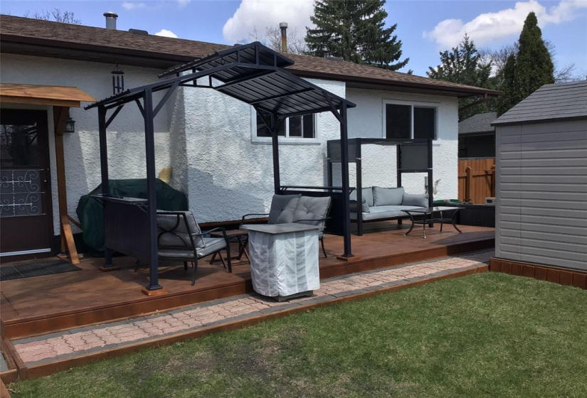 6450 Rannock, 3 Bedrooms Bedrooms, 14 Rooms Rooms,1 BathroomBathrooms,Residential,For Sale,Rannock