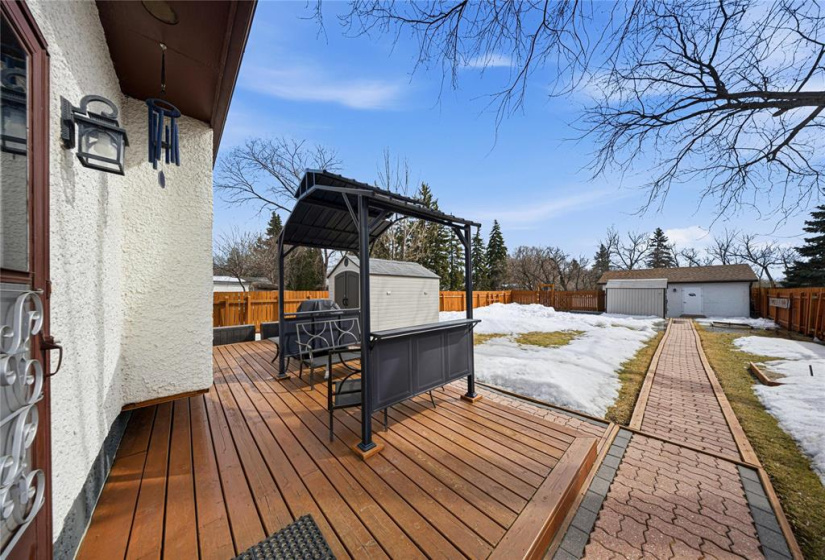 6450 Rannock, 3 Bedrooms Bedrooms, 14 Rooms Rooms,1 BathroomBathrooms,Residential,For Sale,Rannock