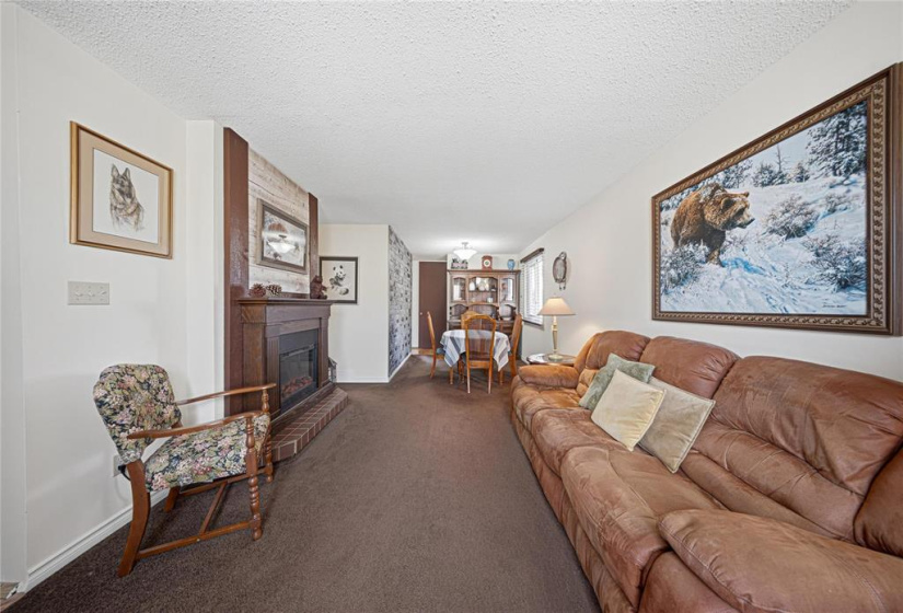 6450 Rannock, 3 Bedrooms Bedrooms, 14 Rooms Rooms,1 BathroomBathrooms,Residential,For Sale,Rannock