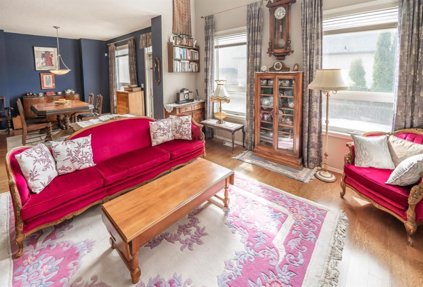 90 Pamela, 4 Bedrooms Bedrooms, 15 Rooms Rooms,2 BathroomsBathrooms,Residential,For Sale,Pamela