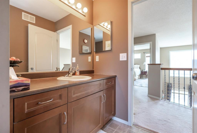 90 Pamela, 4 Bedrooms Bedrooms, 15 Rooms Rooms,2 BathroomsBathrooms,Residential,For Sale,Pamela