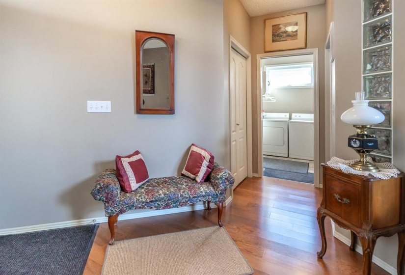 90 Pamela, 4 Bedrooms Bedrooms, 15 Rooms Rooms,2 BathroomsBathrooms,Residential,For Sale,Pamela