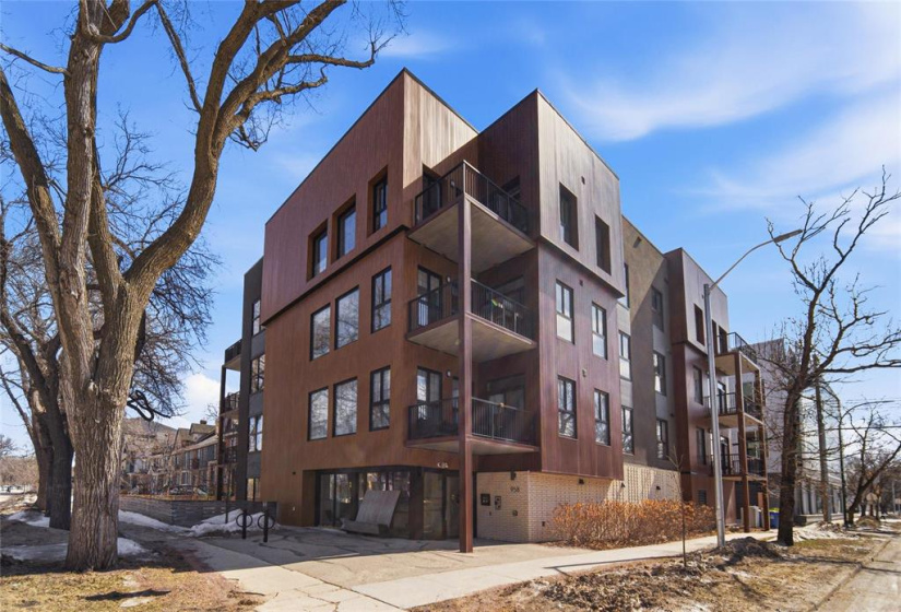 958 McMillan, 2 Bedrooms Bedrooms, 9 Rooms Rooms,2 BathroomsBathrooms,Condominium,For Sale,McMillan