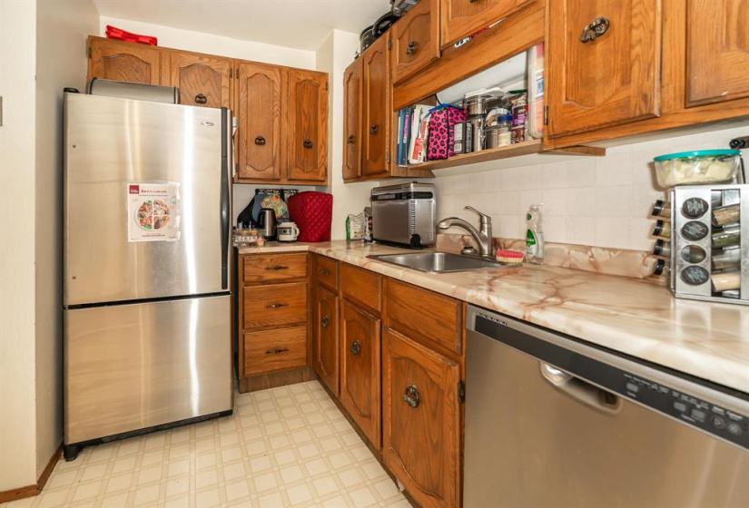 177 Beliveau, 2 Bedrooms Bedrooms, 8 Rooms Rooms,1 BathroomBathrooms,Condominium,For Sale,Beliveau