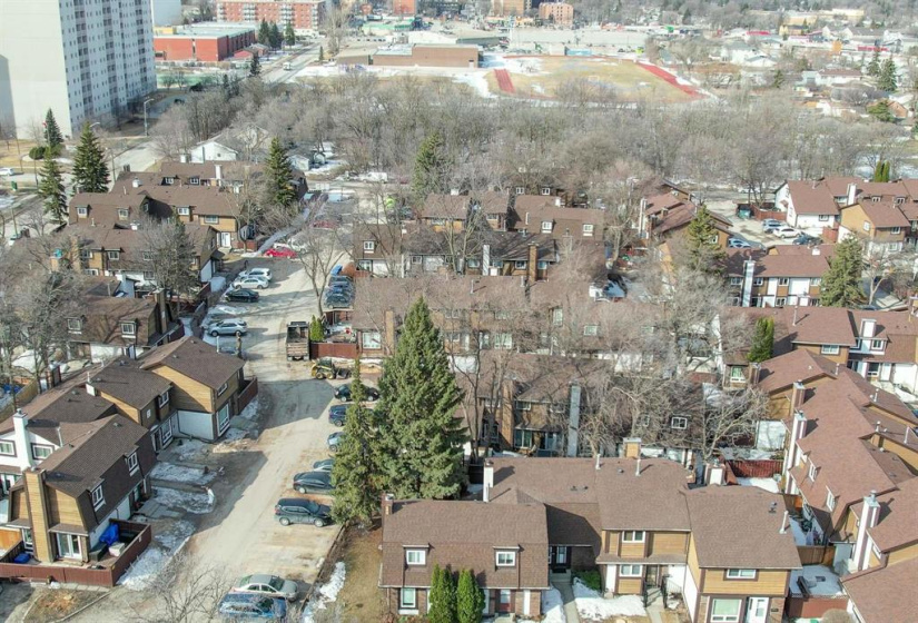 177 Beliveau, 2 Bedrooms Bedrooms, 8 Rooms Rooms,1 BathroomBathrooms,Condominium,For Sale,Beliveau