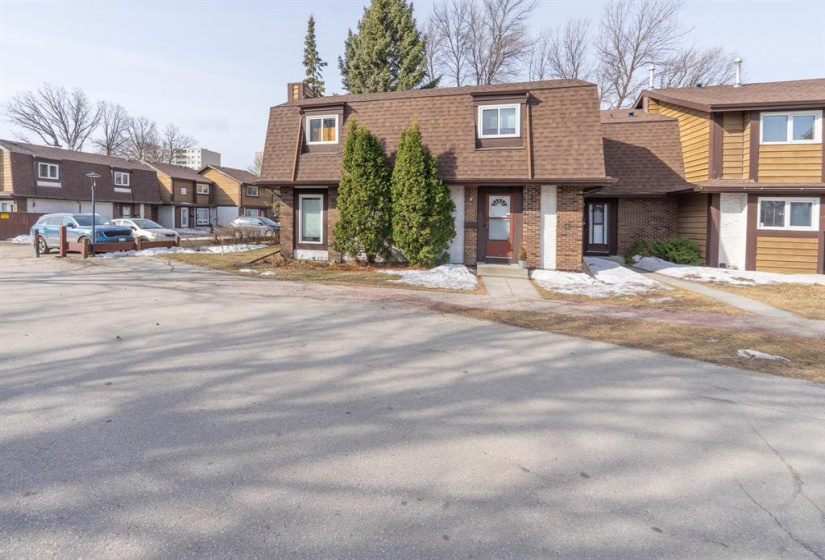 177 Beliveau, 2 Bedrooms Bedrooms, 8 Rooms Rooms,1 BathroomBathrooms,Condominium,For Sale,Beliveau