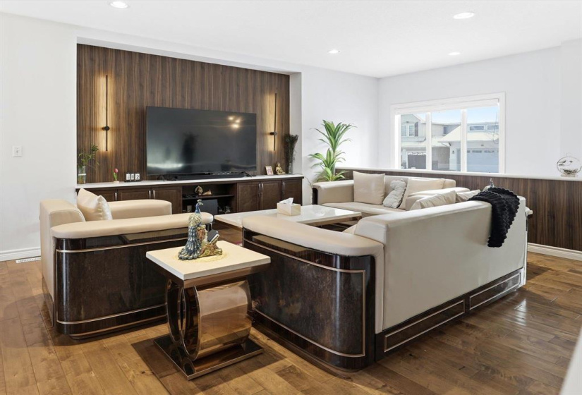 19 Brockington, 4 Bedrooms Bedrooms, 12 Rooms Rooms,3 BathroomsBathrooms,Residential,For Sale,Brockington