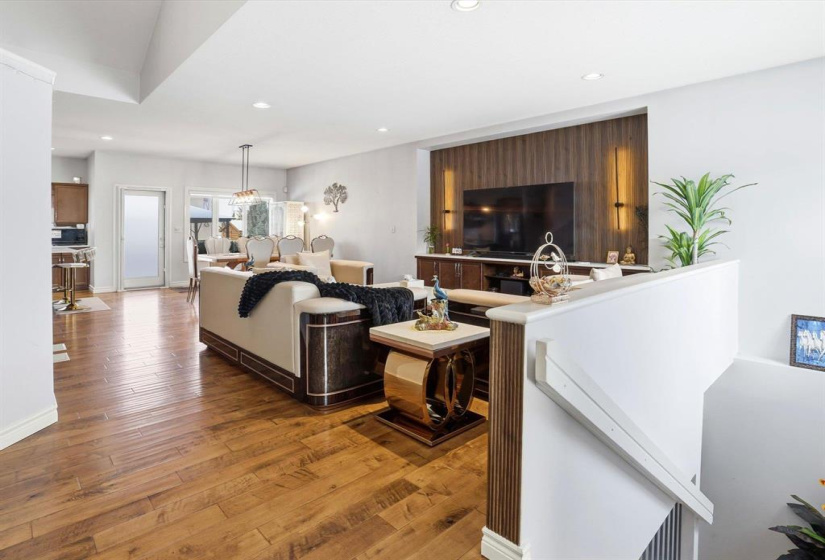 19 Brockington, 4 Bedrooms Bedrooms, 12 Rooms Rooms,3 BathroomsBathrooms,Residential,For Sale,Brockington