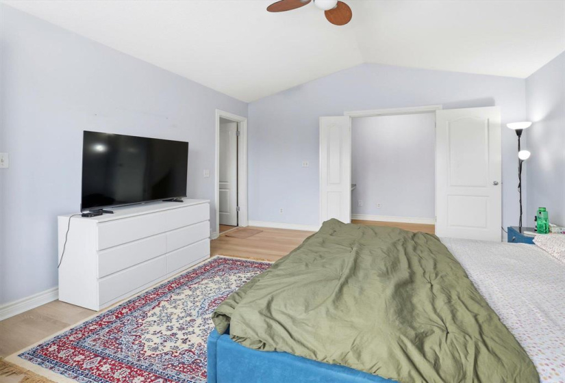 19 Brockington, 4 Bedrooms Bedrooms, 12 Rooms Rooms,3 BathroomsBathrooms,Residential,For Sale,Brockington