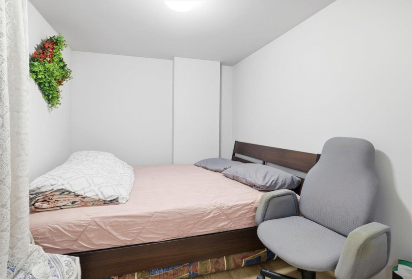 19 Brockington, 4 Bedrooms Bedrooms, 12 Rooms Rooms,3 BathroomsBathrooms,Residential,For Sale,Brockington