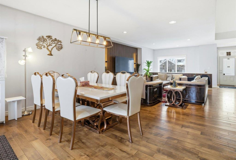 19 Brockington, 4 Bedrooms Bedrooms, 12 Rooms Rooms,3 BathroomsBathrooms,Residential,For Sale,Brockington