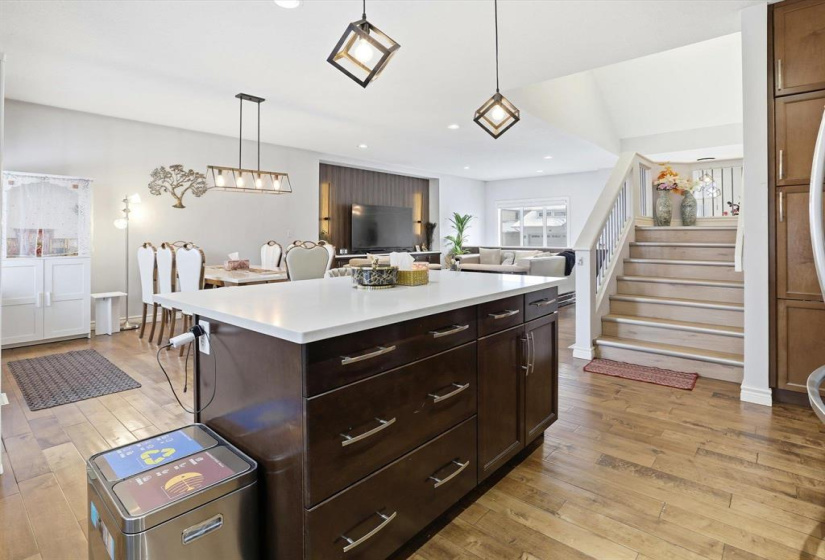 19 Brockington, 4 Bedrooms Bedrooms, 12 Rooms Rooms,3 BathroomsBathrooms,Residential,For Sale,Brockington