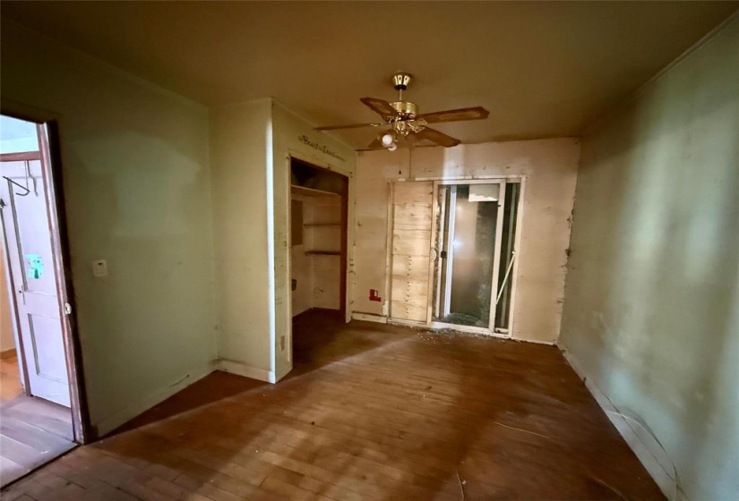 1391 Pritchard, 2 Bedrooms Bedrooms, 7 Rooms Rooms,1 BathroomBathrooms,Residential,For Sale,Pritchard