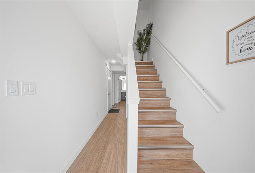 1580 Ravelstone, 4 Bedrooms Bedrooms, 11 Rooms Rooms,3 BathroomsBathrooms,Condominium,For Sale,Ravelstone