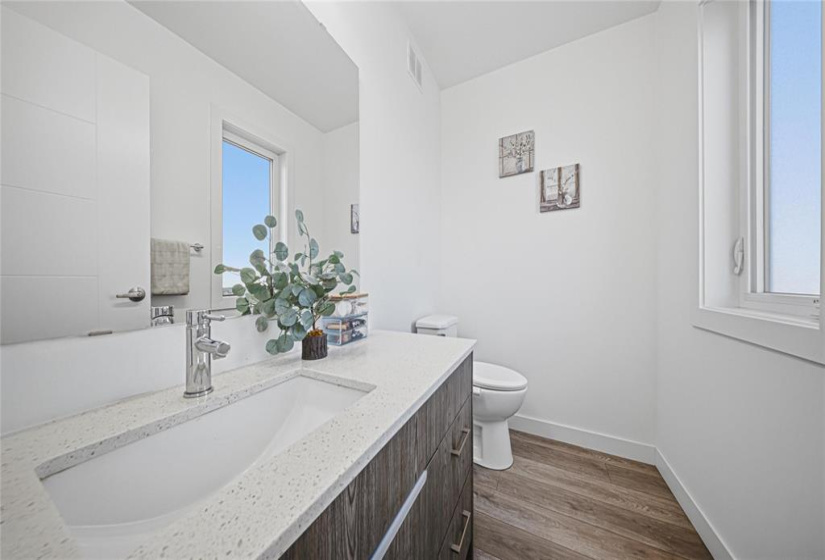 1580 Ravelstone, 4 Bedrooms Bedrooms, 11 Rooms Rooms,3 BathroomsBathrooms,Condominium,For Sale,Ravelstone