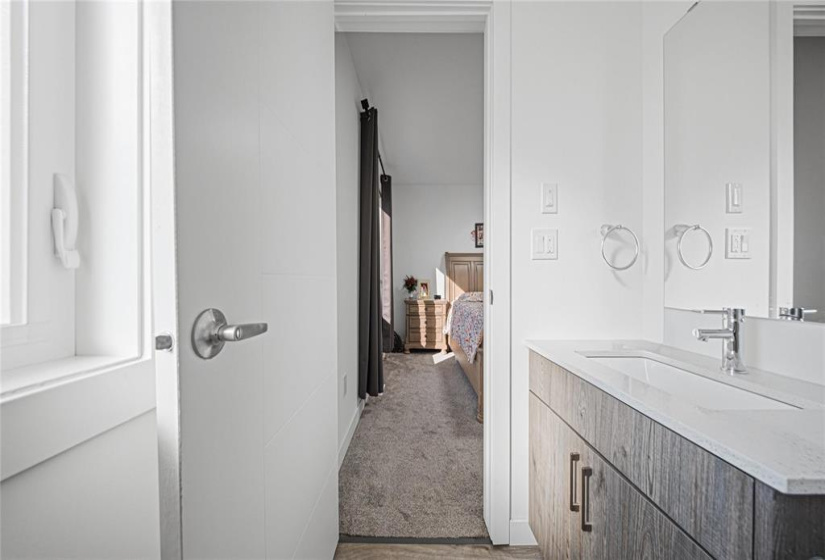 1580 Ravelstone, 4 Bedrooms Bedrooms, 11 Rooms Rooms,3 BathroomsBathrooms,Condominium,For Sale,Ravelstone