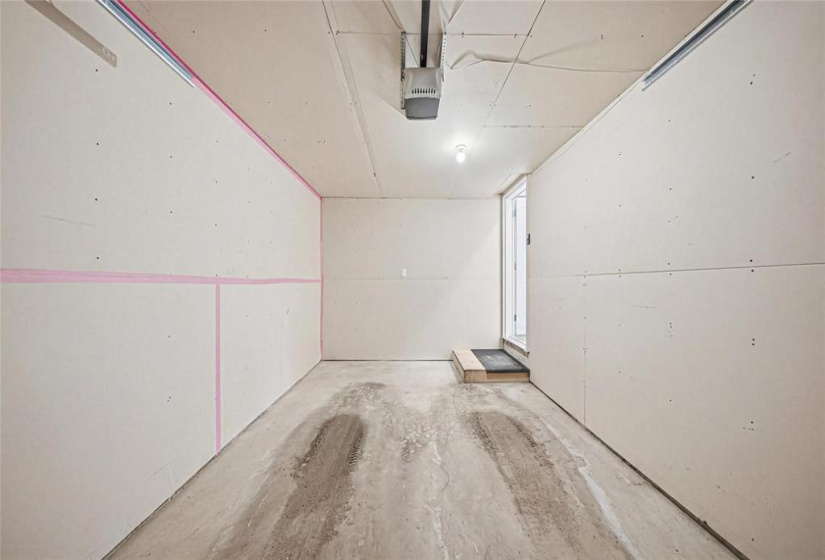 1580 Ravelstone, 4 Bedrooms Bedrooms, 11 Rooms Rooms,3 BathroomsBathrooms,Condominium,For Sale,Ravelstone