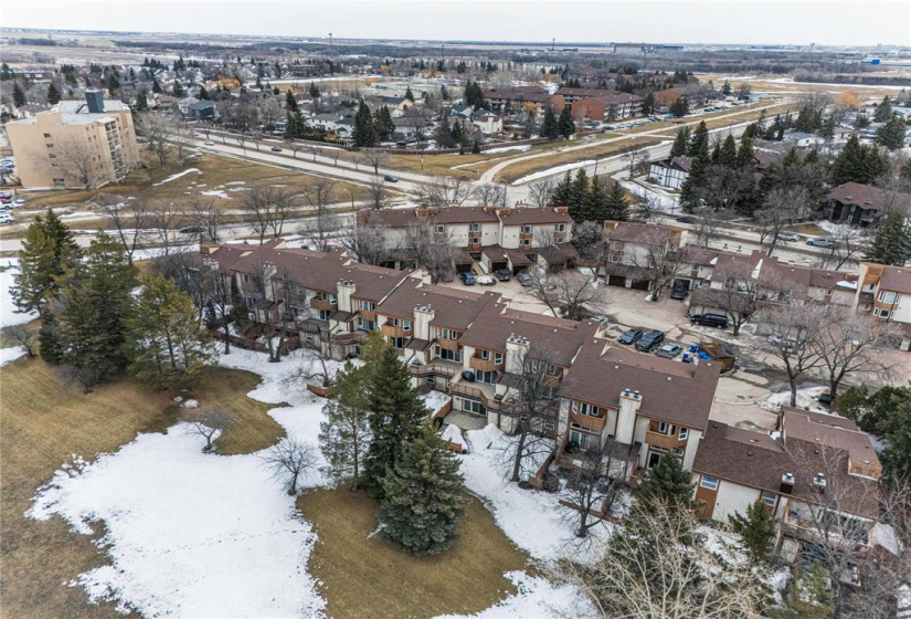 183 Hamilton, 2 Bedrooms Bedrooms, 7 Rooms Rooms,1 BathroomBathrooms,Condominium,For Sale,Hamilton