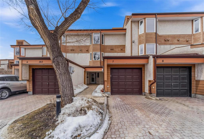 183 Hamilton, 2 Bedrooms Bedrooms, 7 Rooms Rooms,1 BathroomBathrooms,Condominium,For Sale,Hamilton