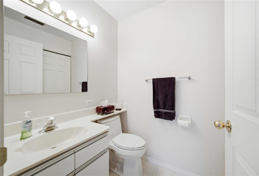 183 Hamilton, 2 Bedrooms Bedrooms, 7 Rooms Rooms,1 BathroomBathrooms,Condominium,For Sale,Hamilton