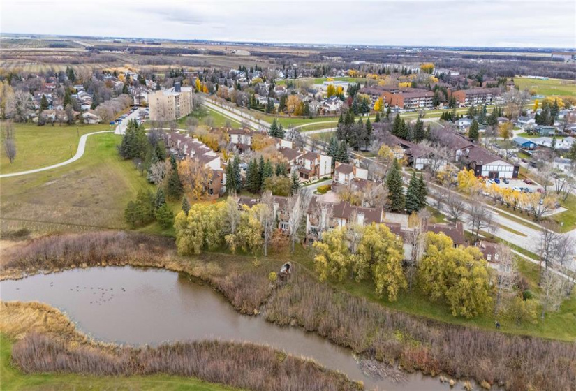 183 Hamilton, 2 Bedrooms Bedrooms, 7 Rooms Rooms,1 BathroomBathrooms,Condominium,For Sale,Hamilton