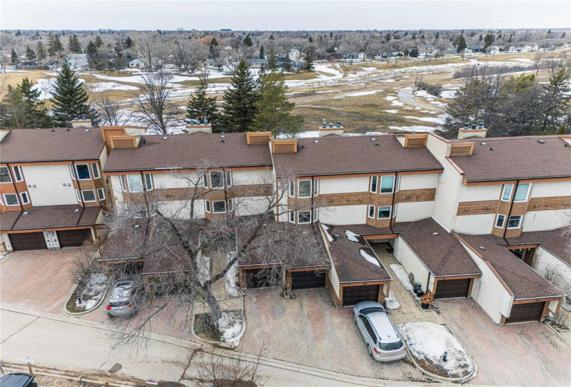 183 Hamilton, 2 Bedrooms Bedrooms, 7 Rooms Rooms,1 BathroomBathrooms,Condominium,For Sale,Hamilton