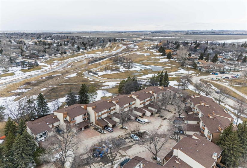 183 Hamilton, 2 Bedrooms Bedrooms, 7 Rooms Rooms,1 BathroomBathrooms,Condominium,For Sale,Hamilton