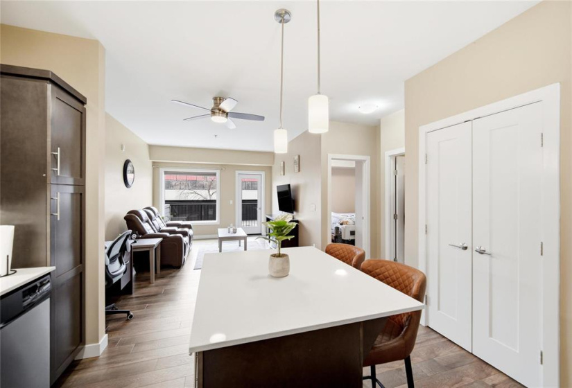 215 Pandora, 1 Bedroom Bedrooms, 5 Rooms Rooms,1 BathroomBathrooms,Condominium,For Sale,Pandora