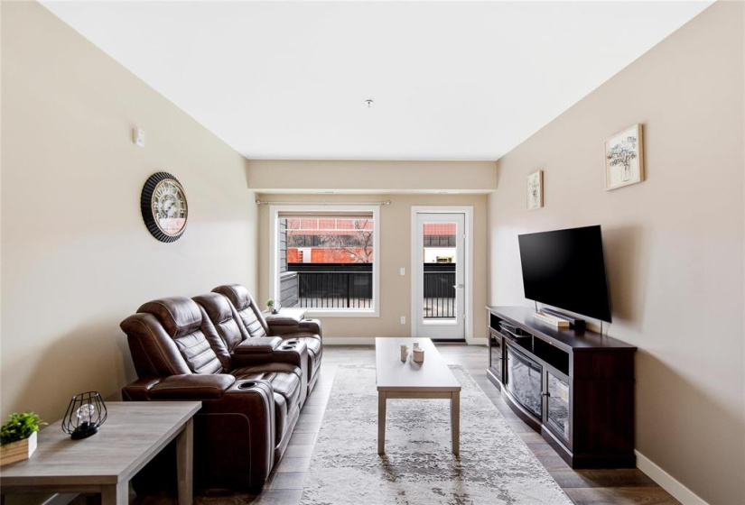 215 Pandora, 1 Bedroom Bedrooms, 5 Rooms Rooms,1 BathroomBathrooms,Condominium,For Sale,Pandora