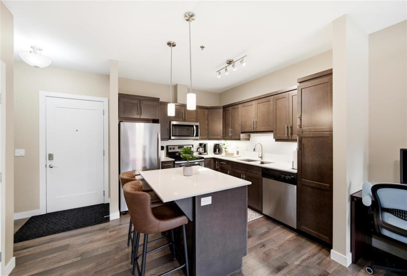 215 Pandora, 1 Bedroom Bedrooms, 5 Rooms Rooms,1 BathroomBathrooms,Condominium,For Sale,Pandora