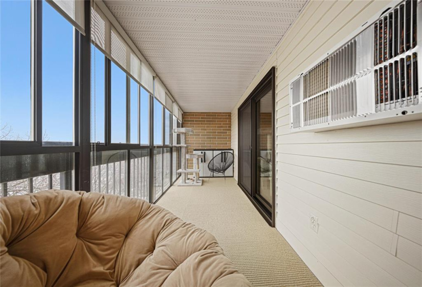 376 Osborne, 2 Bedrooms Bedrooms, 8 Rooms Rooms,1 BathroomBathrooms,Condominium,For Sale,Osborne