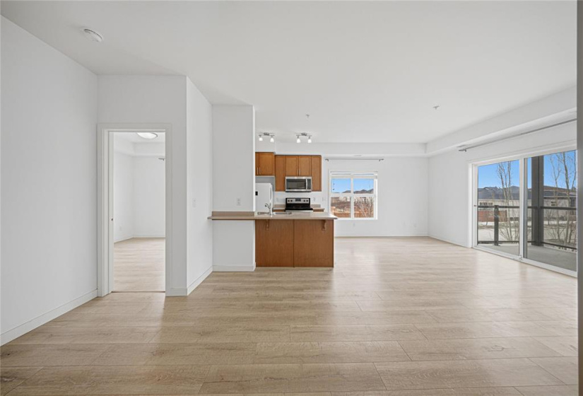 65 Fiorentino, 2 Bedrooms Bedrooms, 10 Rooms Rooms,2 BathroomsBathrooms,Condominium,For Sale,Fiorentino