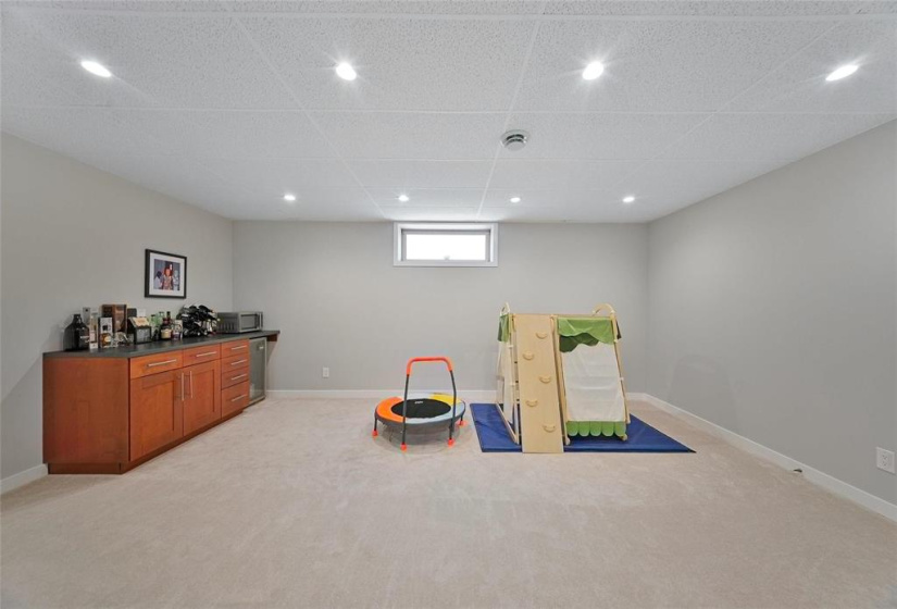 11 Stanhope, 3 Bedrooms Bedrooms, 10 Rooms Rooms,3 BathroomsBathrooms,Residential,For Sale,Stanhope