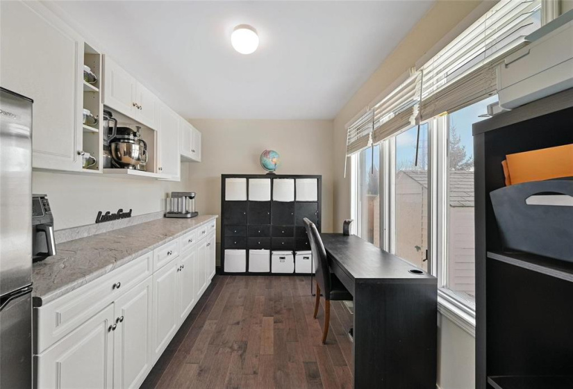 3 Millstream, 3 Bedrooms Bedrooms, 16 Rooms Rooms,2 BathroomsBathrooms,Residential,For Sale,Millstream