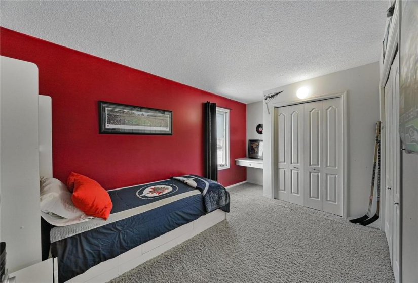 3 Millstream, 3 Bedrooms Bedrooms, 16 Rooms Rooms,2 BathroomsBathrooms,Residential,For Sale,Millstream