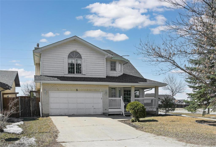 3 Millstream, 3 Bedrooms Bedrooms, 16 Rooms Rooms,2 BathroomsBathrooms,Residential,For Sale,Millstream