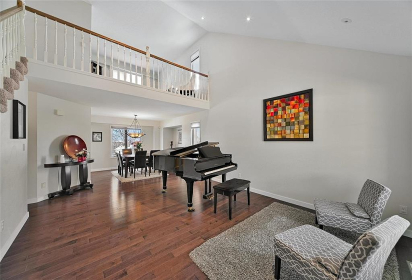 3 Millstream, 3 Bedrooms Bedrooms, 16 Rooms Rooms,2 BathroomsBathrooms,Residential,For Sale,Millstream