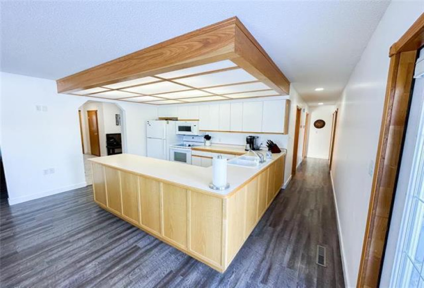 251 Kens, 3 Bedrooms Bedrooms, 12 Rooms Rooms,2 BathroomsBathrooms,Residential,For Sale,Kens