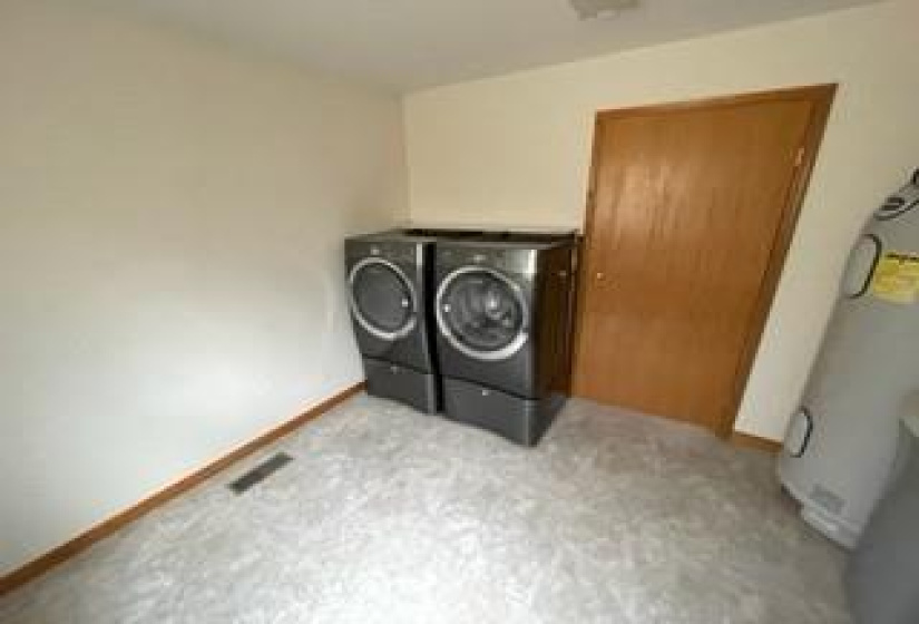 251 Kens, 3 Bedrooms Bedrooms, 12 Rooms Rooms,2 BathroomsBathrooms,Residential,For Sale,Kens