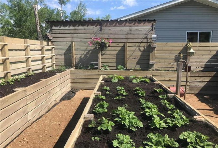 251 Kens, 3 Bedrooms Bedrooms, 12 Rooms Rooms,2 BathroomsBathrooms,Residential,For Sale,Kens