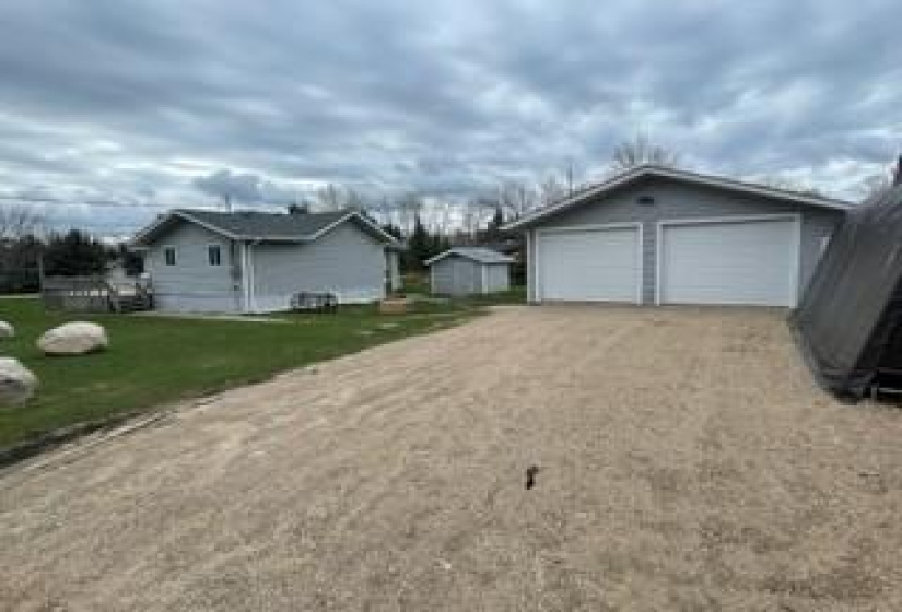 251 Kens, 3 Bedrooms Bedrooms, 12 Rooms Rooms,2 BathroomsBathrooms,Residential,For Sale,Kens