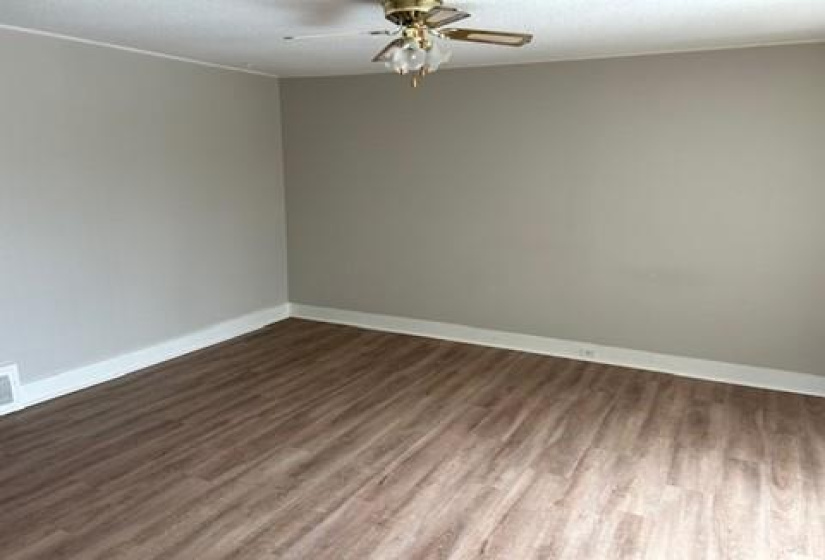 630 Guilbault, 2 Bedrooms Bedrooms, 5 Rooms Rooms,1 BathroomBathrooms,Residential,For Sale,Guilbault