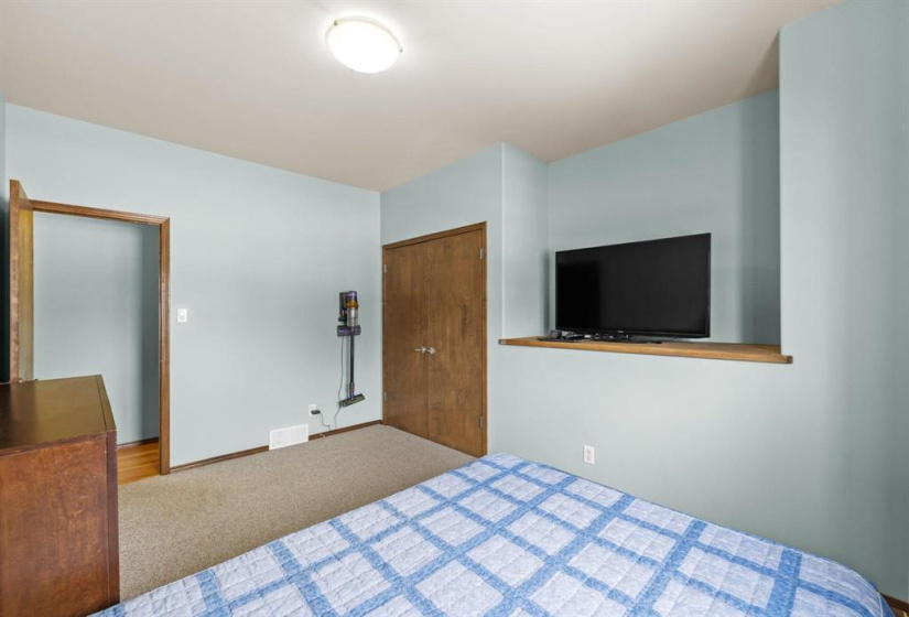 70 Fitzpatrick, 4 Bedrooms Bedrooms, 11 Rooms Rooms,2 BathroomsBathrooms,Residential,For Sale,Fitzpatrick