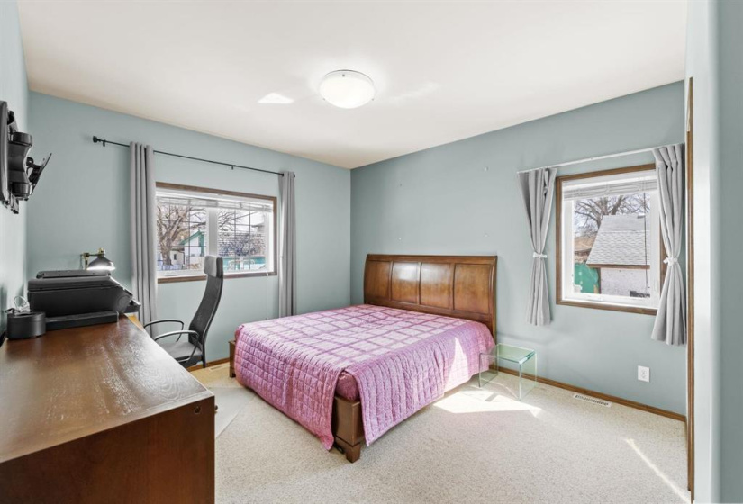 70 Fitzpatrick, 4 Bedrooms Bedrooms, 11 Rooms Rooms,2 BathroomsBathrooms,Residential,For Sale,Fitzpatrick