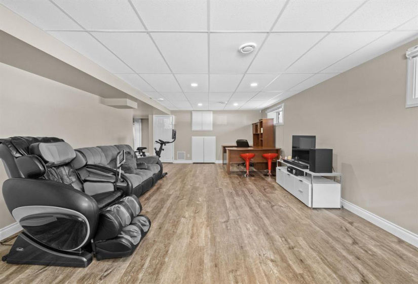 70 Fitzpatrick, 4 Bedrooms Bedrooms, 11 Rooms Rooms,2 BathroomsBathrooms,Residential,For Sale,Fitzpatrick