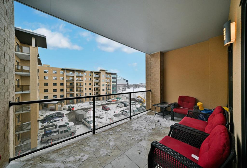 84 Snow, 2 Bedrooms Bedrooms, 7 Rooms Rooms,2 BathroomsBathrooms,Condominium,For Sale,Snow