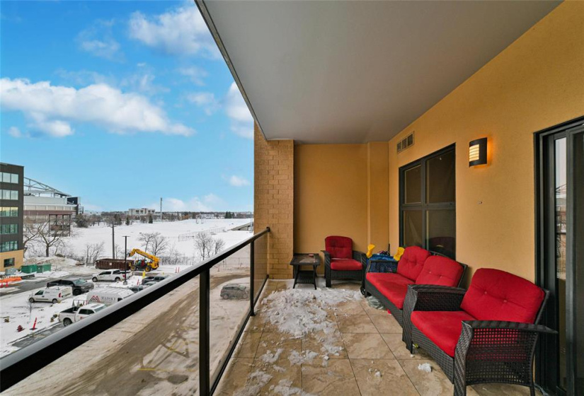 84 Snow, 2 Bedrooms Bedrooms, 7 Rooms Rooms,2 BathroomsBathrooms,Condominium,For Sale,Snow